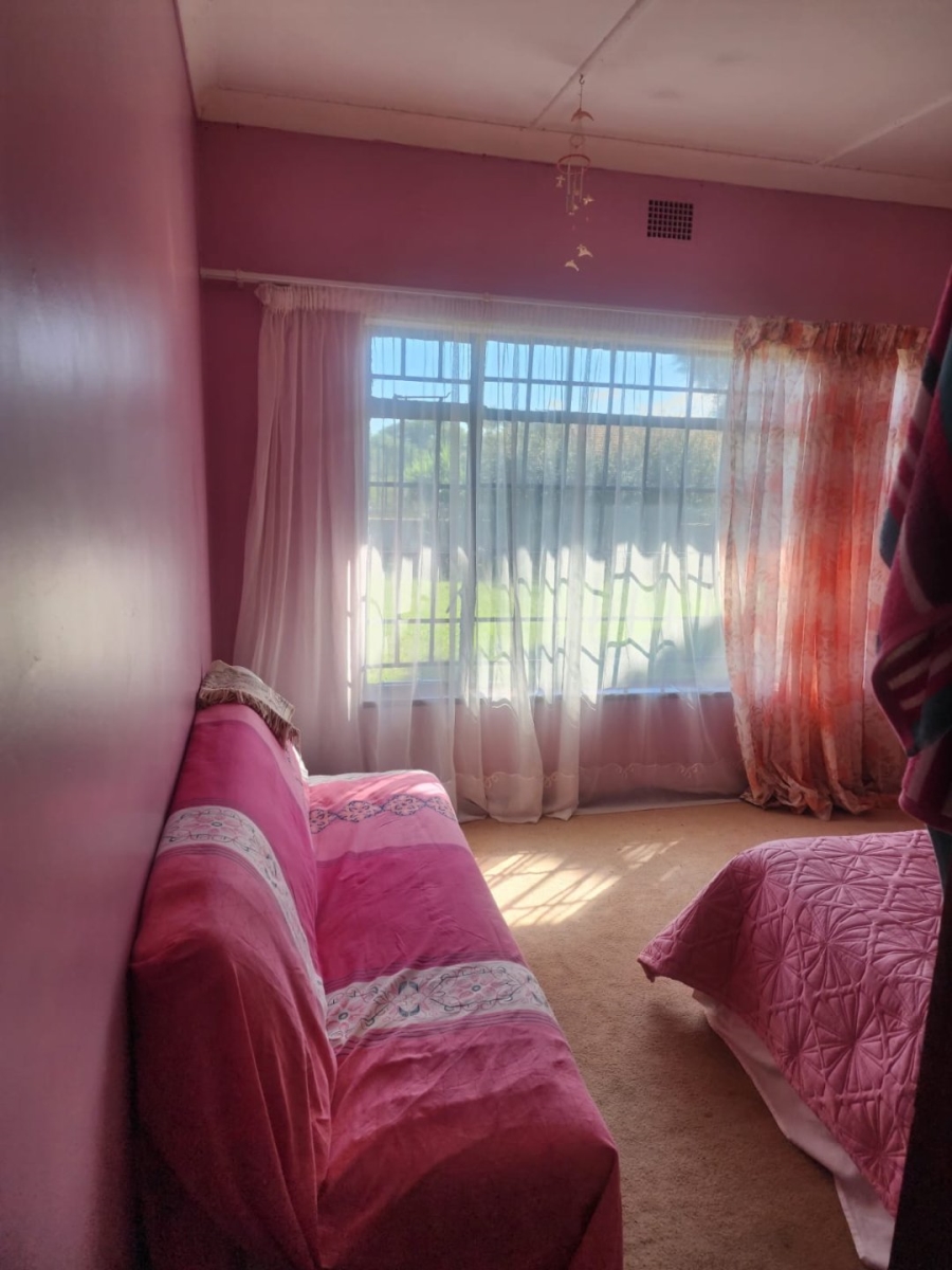 5 Bedroom Property for Sale in Meiringspark North West